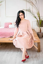 Linda chica ucraniana anastasiia de kiev con pelo Negro y edad 34 photo-4