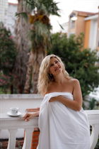 nice mariée nina avec Blond cheveux, âge 46 photo-12