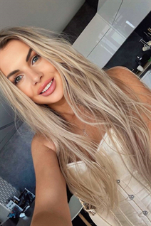 Superbe femme ukrainienne diana de lutsk avec Blond cheveux, âge 32