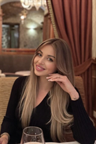 Femme parfaite alina de turin avec Blond cheveux, âge 33 photo-17