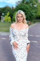 Girl in Ukraine marina from kharkov with Blonde hair age 26 photo-18