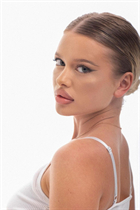 Novia de almaty yuliua con pelo Rubio y edad 23 photo-23