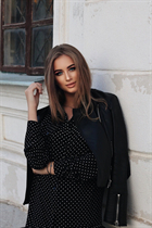 Dama ucraniana viktoriia de khmelnitsky con pelo Rubio y edad 21 photo-9