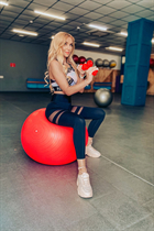 Date ukrainian girl elena from dnepr with Light Brown hair age 63 photo-8