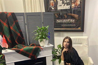 Beautiful german woman christina from n&#252;rnberg with Dark Brown hair 52 years old photo-40