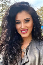 Dating a german girl alexandra from hamburg with Black hair 38 years old photo-4