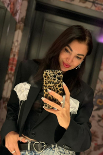 Ukrainian girl tatiana from kharkiv with Black hair age 42