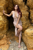 Femme parfaite olesya de paris avec Chatain clairs cheveux, âge 19 photo-51