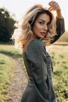 Perfect woman inna from milano with Blonde hair age 31 photo-22