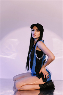 Ukrainian wife julia from vinnytsia with Black hair age 34