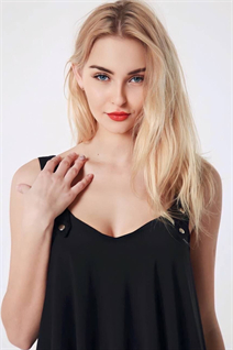 Femme ukrainienne anastasiia de odessa avec Blond cheveux, âge 28