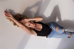 Perfect woman victoria from vienna with Blonde hair age 43 photo-64