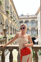 Beautiful ukrainian bride yana from rivne with Light Brown hair age 35 photo-3