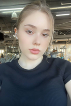 Beautiful woman of Ukraine viktoriia from odessa with Blonde hair age 21 photo-3