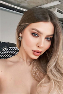 Dating a ukrainian woman olga from zaporozhye with Light Brown hair age 37