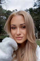Bride from ribamontan al monte tatiana with Blonde hair age 38 photo-20