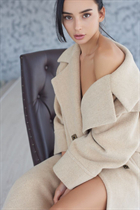 Mariée de rieka anastasia avec Brunette cheveux, âge 35 photo-3