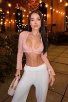 Dating ukrainian girl daria from kiev with Black hair age 24 photo-7