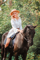 Chat with russian girl ekaterina from saint-petersburg with Blonde hair age 36 photo-19