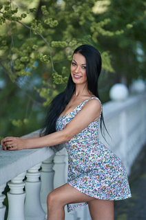 Lovely Ukrainian girl tatyana from nikolaev with Black hair age 25