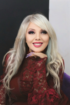 Mariée de nice yuliia avec Blond cheveux, âge 55 photo-10