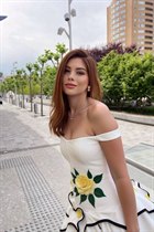 Beautiful czech woman irina from prague with Light Brown hair 31 years old photo-8