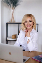 Pretty girl natalia from zurich with Blonde hair age 51 photo-6