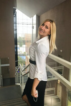 Rencontre fille ukrainienne natalie de odessa avec Blond cheveux, age 31 photo-2