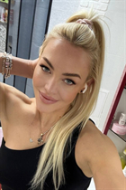 Ukrainian beauty yuliia from dnepr with Blonde hair age 40 photo-3