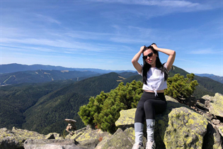 Pretty Ukrainian woman yulia from ternopol with Black hair age 35 photo-29