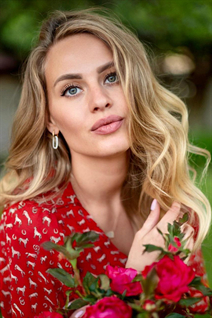 Jolie fille tatyana de washington avec Blond cheveux, âge 32