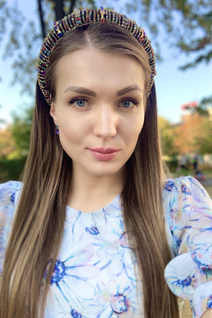 Superbe fille ukrainienne natalia de kiev avec Chatain clairs cheveux, âge 34