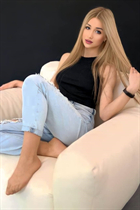 Mariée ukrainienne kateryna de kropyvnytskyi avec Blond cheveux, âge 18 photo-6