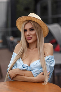 Superbe femme ukrainienne anna de mykolaiv avec Blond cheveux, âge 34