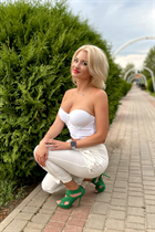 Beautiful wife from Ukraine alyona from rivne with Blonde hair age 37 photo-1