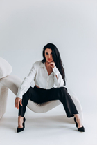 Slavic women kateryna from dnieper with Black hair age 40 photo-12