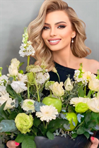 Bride from houston yana with Blonde hair age 42 photo-2