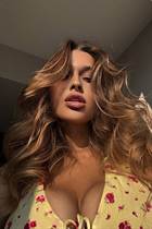 Perfect woman mikaela from san francisco with Blonde hair age 25 photo-8