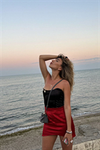 Ukrainian beauty alena from kyiv with Light Brown hair age 38 photo-1