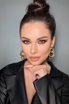 Beautiful woman of ukrainian leila from kiev with Black hair age 24 photo-5