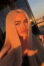 Ukrainian woman anastasiia from kiev with Blonde hair age 25 photo-11