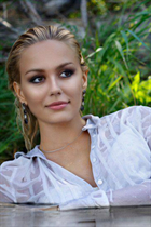 Date ukrainian girl yana from kiev with Blonde hair age 31 photo-22