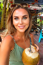 Perfect woman inna from danang with Light Brown hair age 41 photo-8