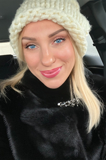 Girl from paris polina with Blonde hair age 48