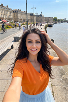 Pretty girl lydmila from bordeaux with Dark Brown hair age 48 photo-13