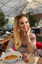 Femme parfaite olga de warsaw avec Blond cheveux, âge 39 photo-1