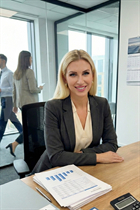 Girl from barcelona olena with Blonde hair age 42 photo-6