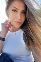 Bride from tallinn svetlana with Blonde hair age 34 photo-2