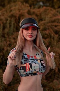 Beautiful girl in ukraine yulia from kiev with Light Brown hair age 24