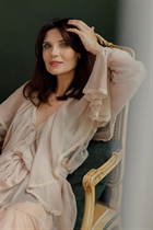 Beautiful single ukrainian woman maryna from kyiv with Black hair age 46 photo-1